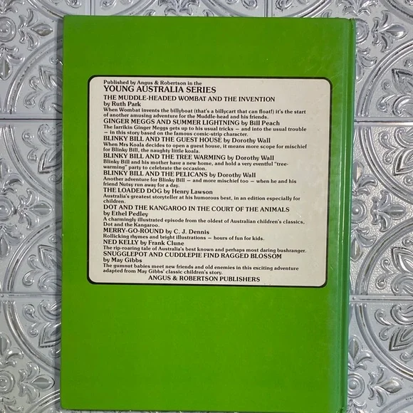 Ginger Meggs Summer Lightning Book by Bill Peach Young Australia Series 1982 - Picture 11 of 11